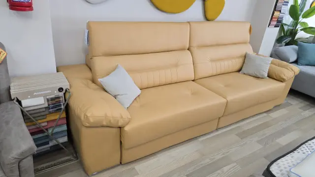 Imagen SOFA LINEAL ASIENTOS EXTRAIBLES MOTORIZADOS 305CM 2